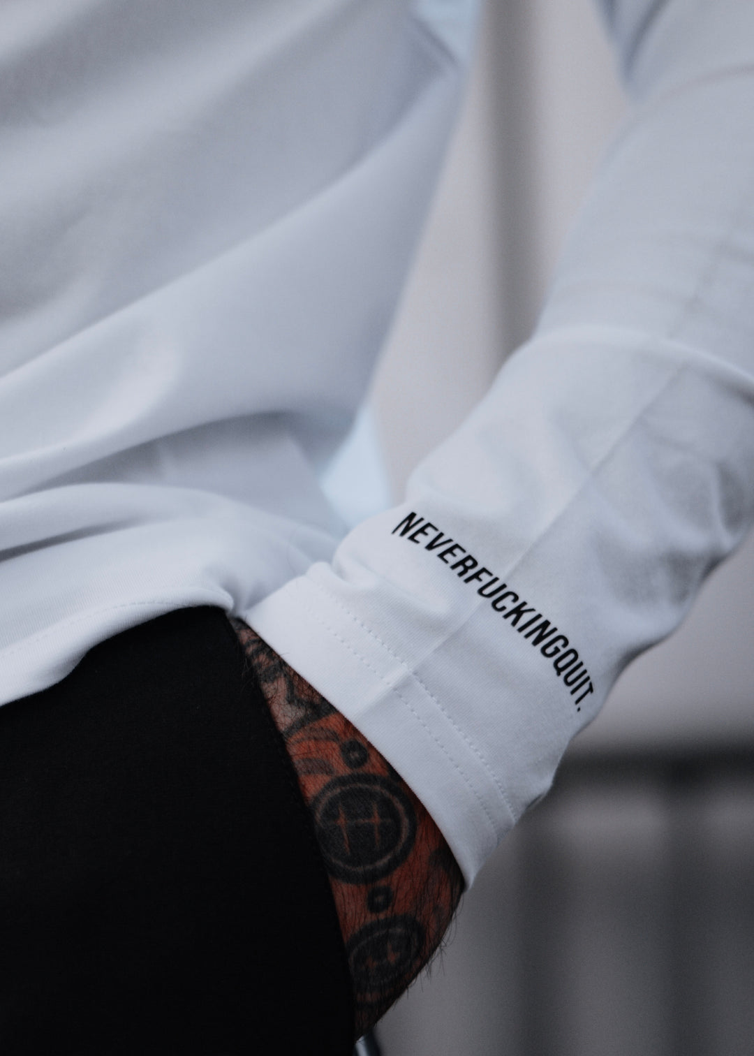 Performance Tee LS - Trace White/Black