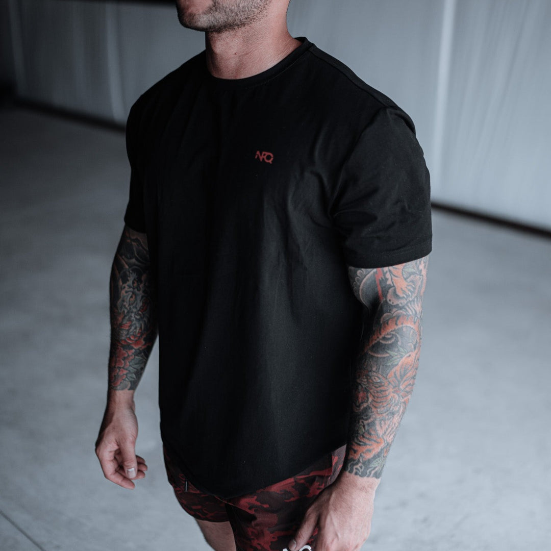 Performance Tee - Show Up Black/Red