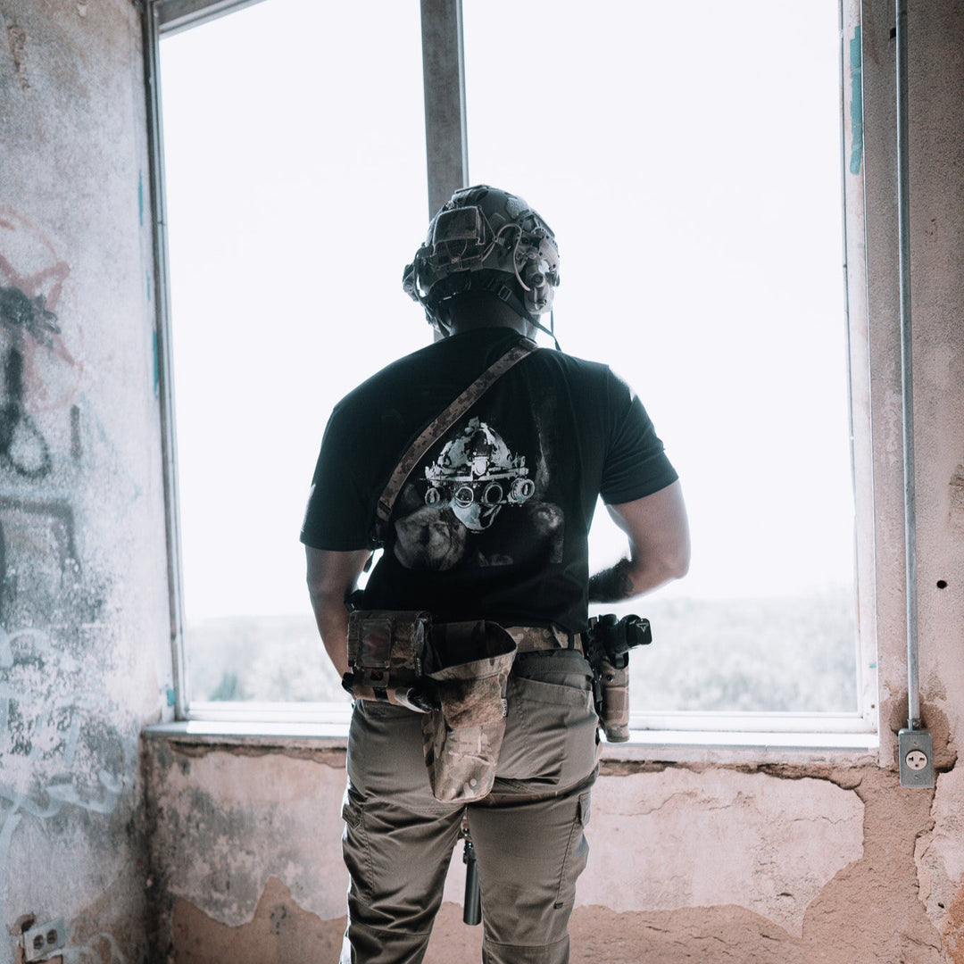 Performance Tee - DIVINE