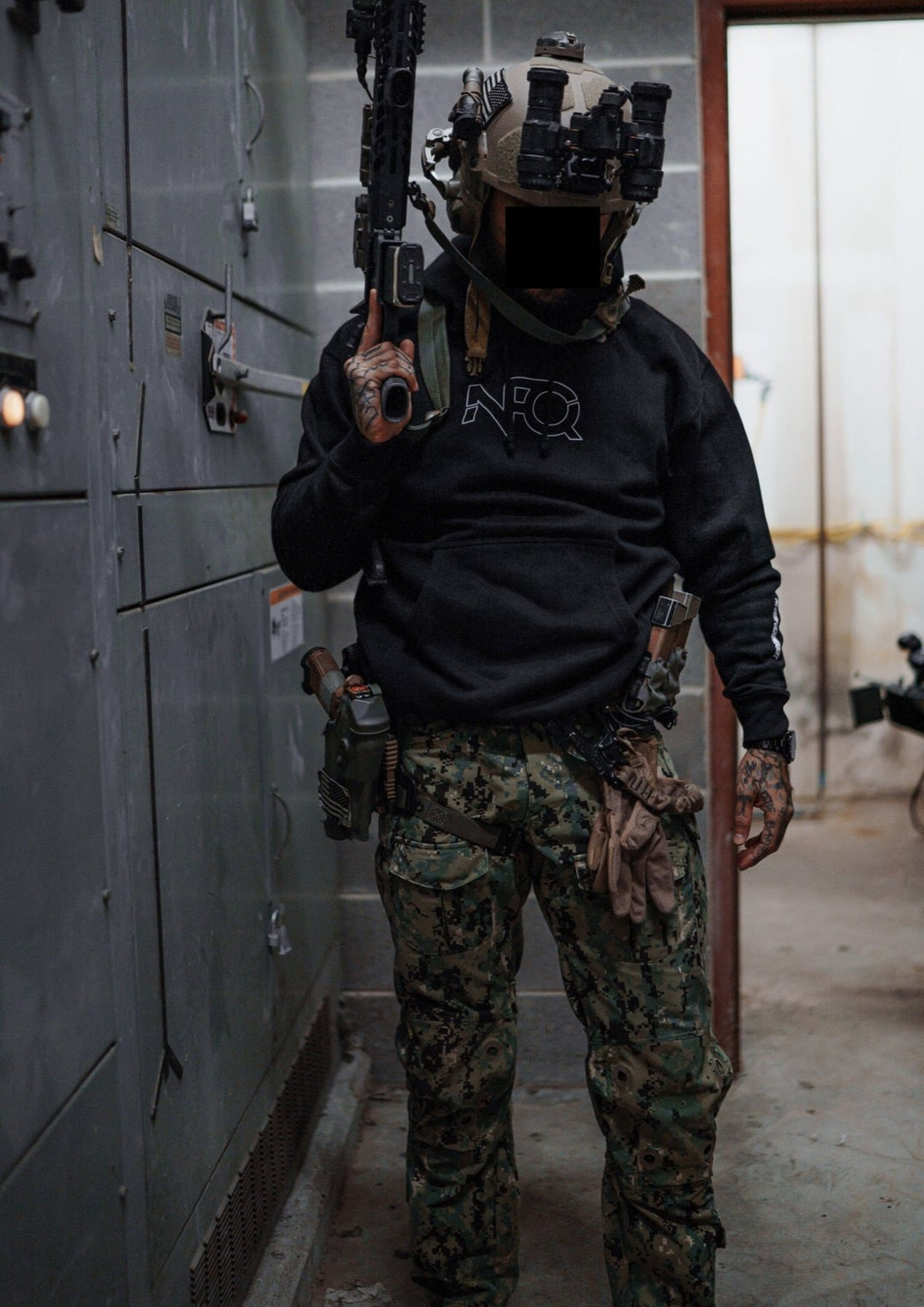 Basic Hoodie - Trace - Black