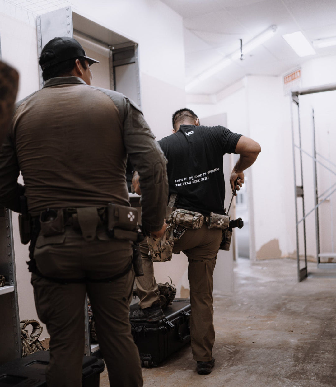 FLAG STILL FLIES - Comfort Colors